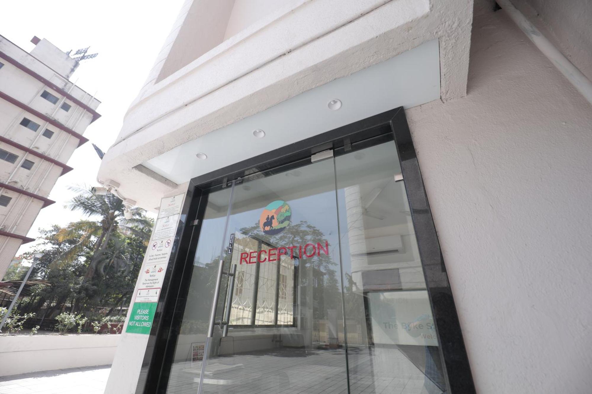 The Byke Studio Pure Veg Apartment, Thane Esterno foto